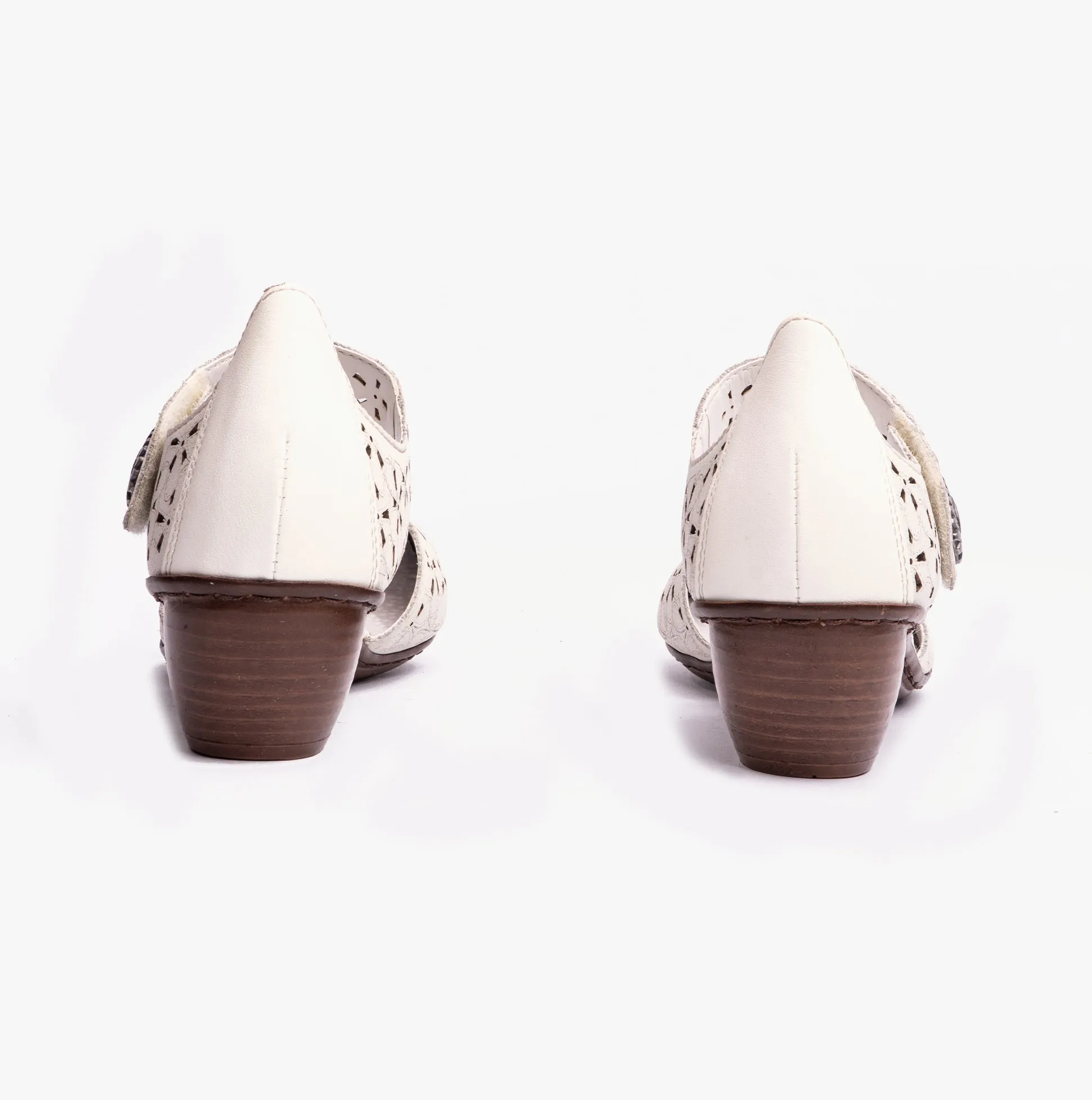 43786-80 Womens Shoes White