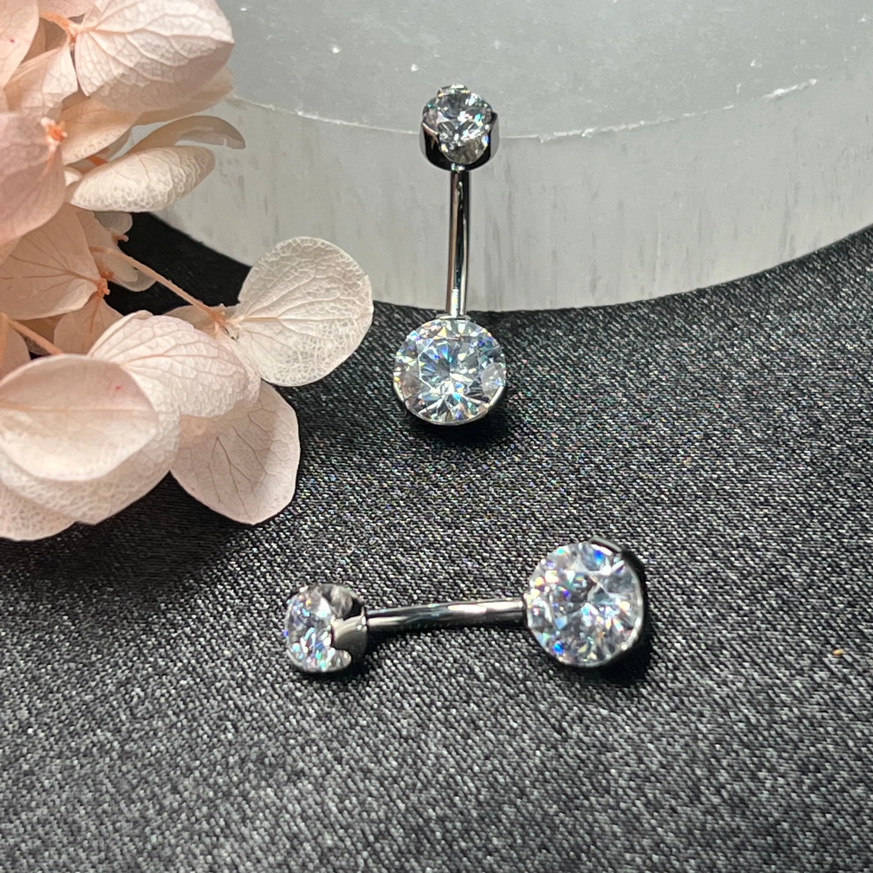 Anatometal Prong Set Navel Curve 14GA