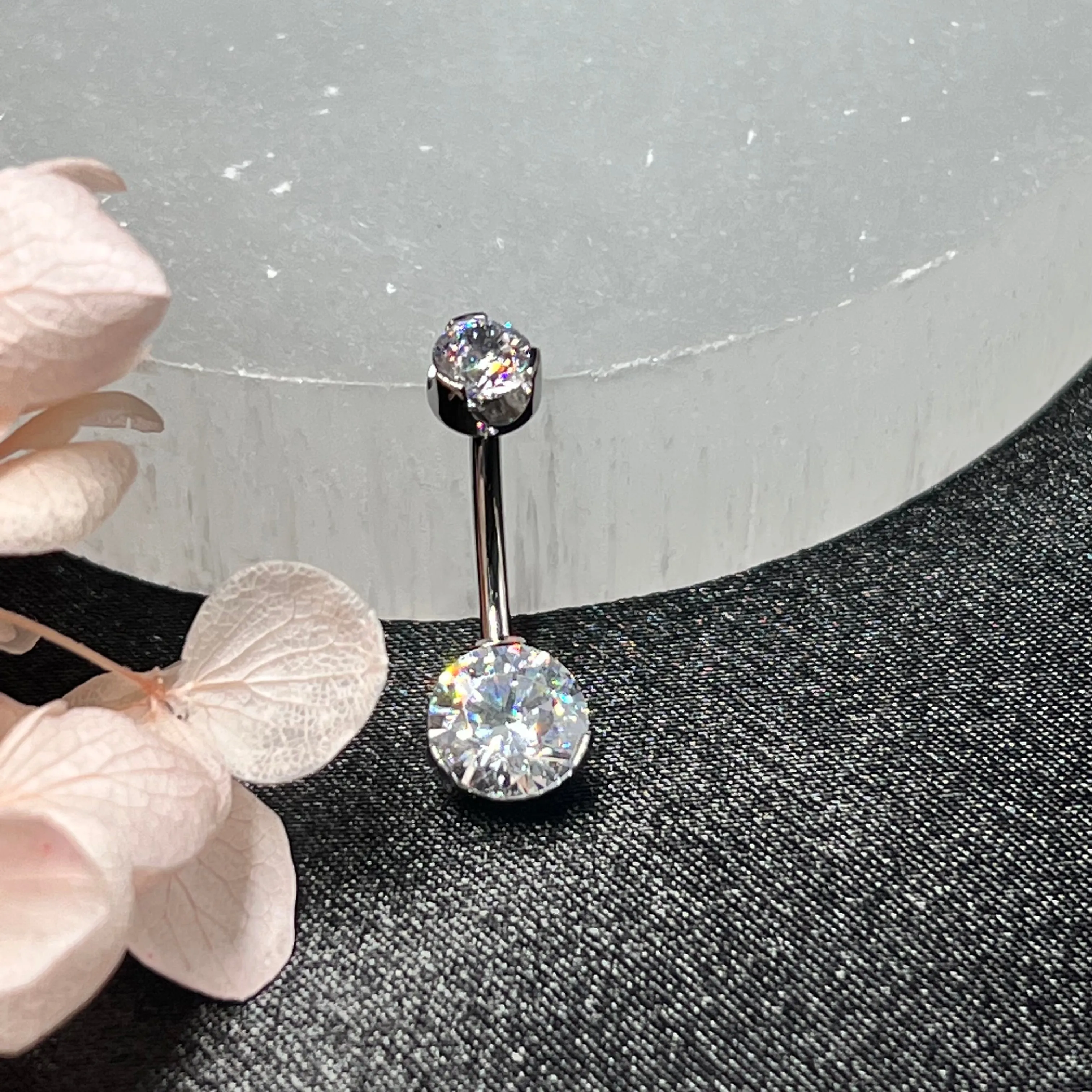 Anatometal Prong Set Navel Curve 14GA