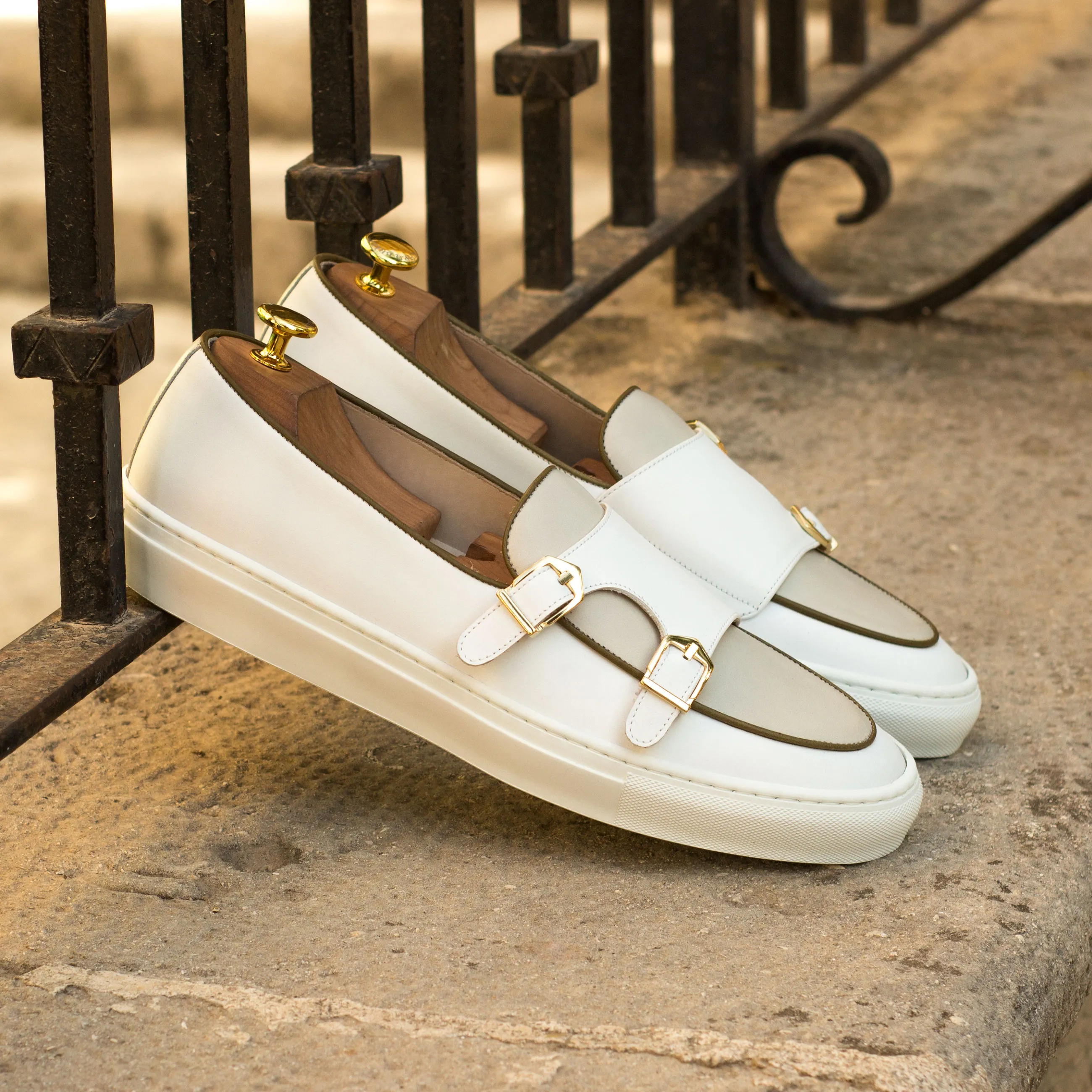 Hakim monk sneaker